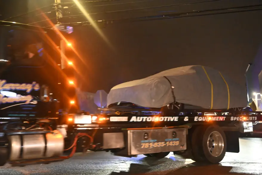 Valente&rsquo;s vehicle being towed away from the storage facility in Salem, New Hampshire, after his body was discovered. Kyle Mazza