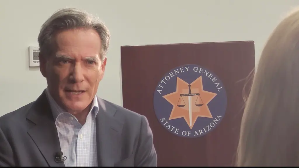 A flabbergasted Resnik repeatedly challenged Mayes, cautioning that her comments could be interpreted as a &ldquo;license&rdquo; to residents to shoot a federal agent. 12news.com