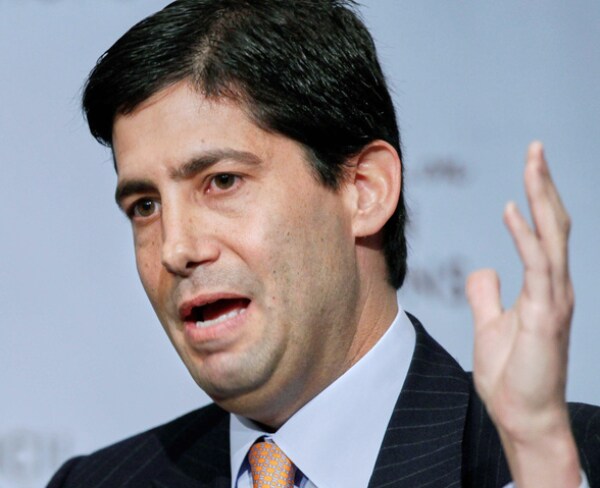 Democrats Try to Stall Trump’s Fed Pick as Warsh Nomination Heads to Senate