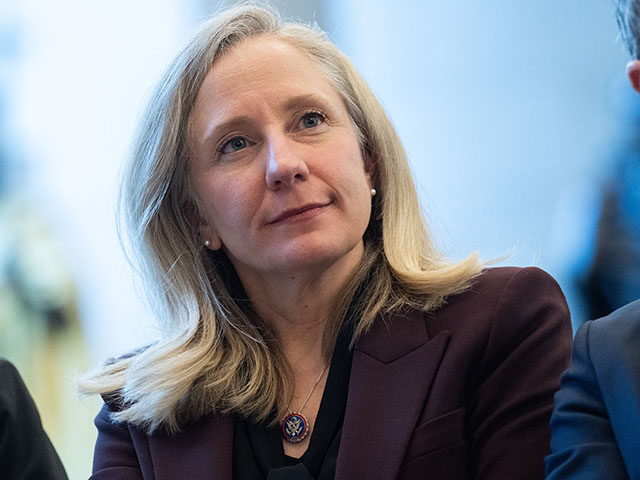 VIRGINIA LEGISLATURE PASSES BILL TARGETING SEMIAUTOMATIC RIFLES AND MAGAZINES