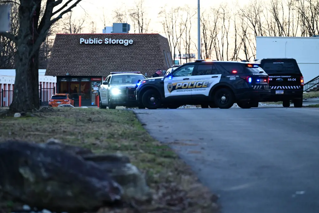 FBI SEARCHES PENNSYLVANIA STORAGE UNIT IN ISIS-INSPIRED NYC BOMBING INVESTIGATION