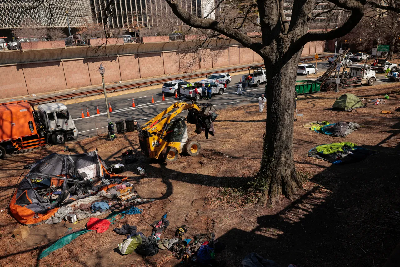 City officials and law enforcement clear out a homeless encampment near the U.S. State Department on March 07, 2025 in Washington, DC. (Photo by Chip Somodevilla/Getty Images)