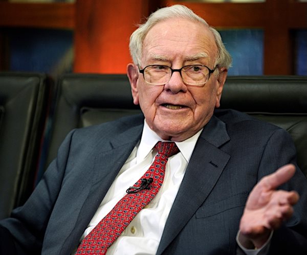 Buffett Distances Himself From Gates Foundation as Epstein Scandal Resurfaces
