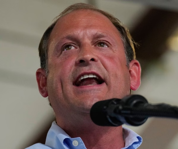 Trump Backs Andy Barr, Reshaping GOP Senate Race as McConnell Era Winds Down