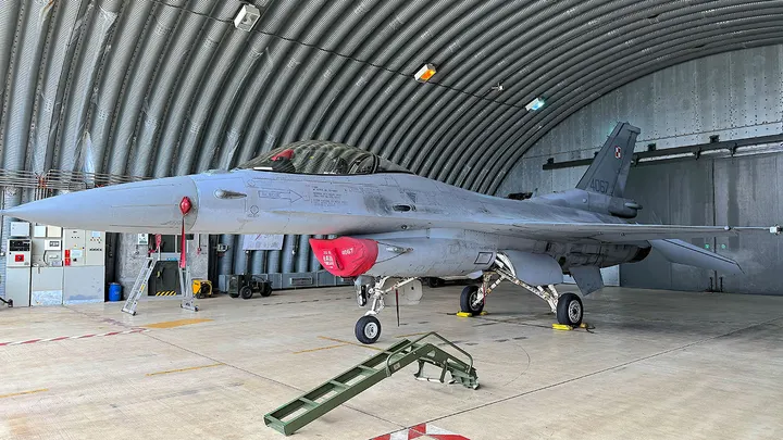 A Polish F-16 at the 32nd Tactical Air Base in Lask. (Efrat Lachter/Fox News Digital)
