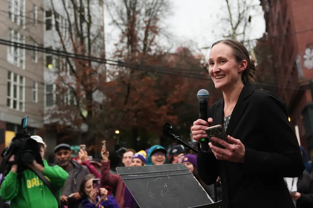 SEATTLE MAYOR BACKTRACKS AFTER ANTI-STARBUCKS COMMENTS SPARK FEARS COMPANY COULD LEAVE THE CITY