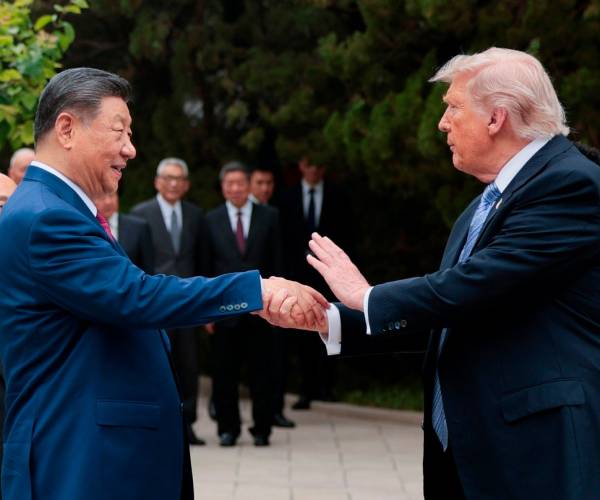 China Delays Pentagon Talks as Trump Weighs Major Taiwan Arms Package