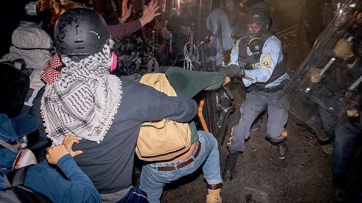 Secret Signal Chats Expose How Anti-ICE Activists Coordinated Newark Protests