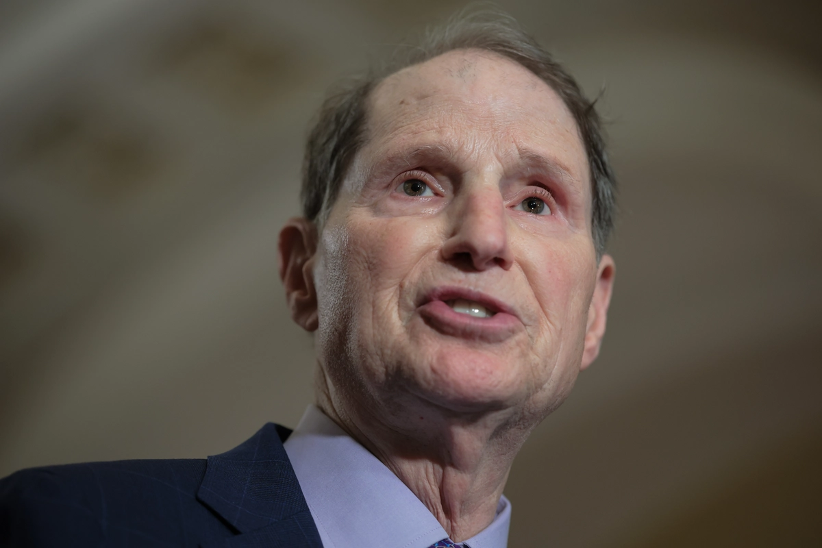 Senate Blocks FISA Extension After Bipartisan Opposition Erupts Over Pulte Appointment
