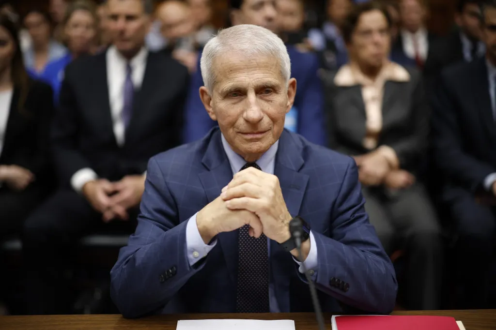 Declassified Claims Ignite New Political Firestorm Over COVID Origins as Fauci Accusations Resurface