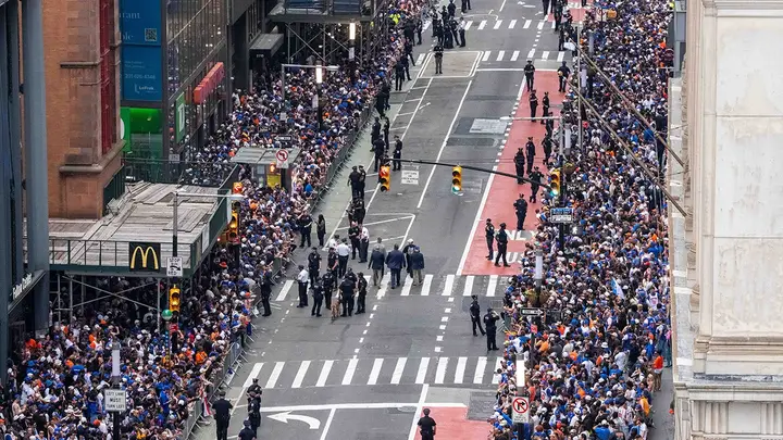 Knicks Parade Trash Incident Sparks Corporate Fallout After JPMorgan Executive Identified