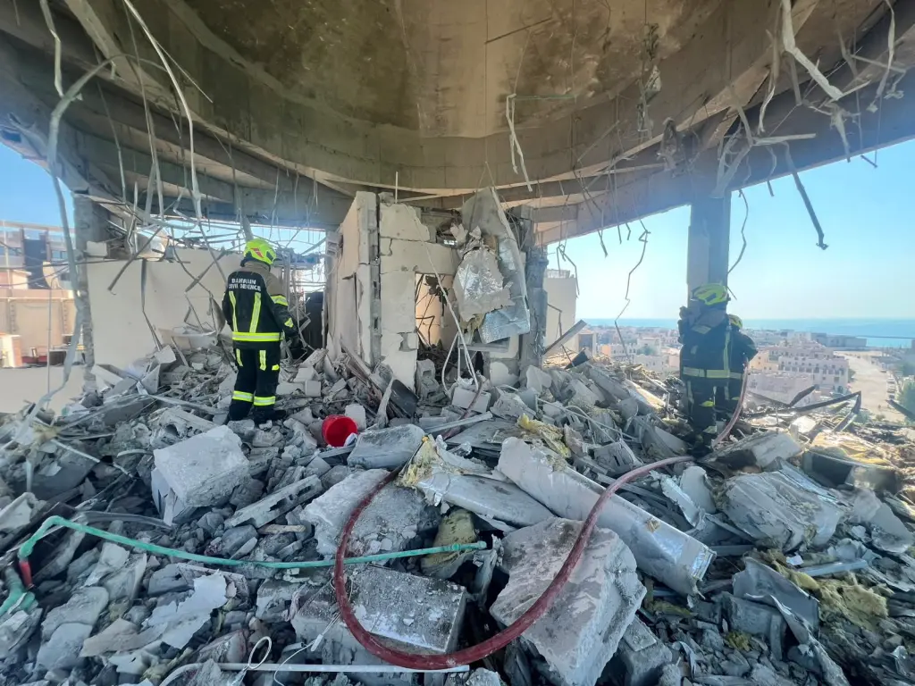 Iran Claims Strikes on US Bases — But Early Reports Point to Limited Impact and a Familiar Pattern