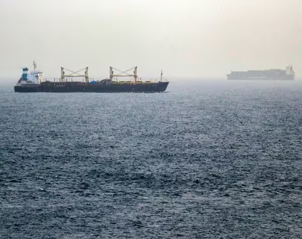 Trump Keeps Pressure on Iran While Pursuing Diplomacy as Reports Raise Questions About U.S. Munitions
