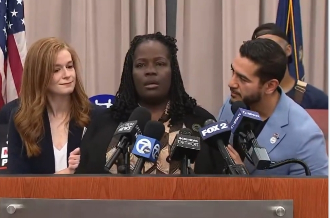 Most Uncomfortable Endorsement in Michigan: When a UAW Member Looks Like She'd Rather be Anywhere Else Than Next to Abdul El-Sayed