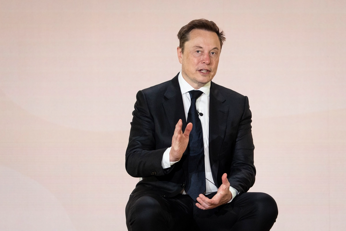 Elon Musk Makes Stunning Pledge to Give Every Kid in America a Piece of SpaceX