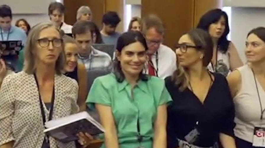 Journalistic Decorum Decimated: Vanity Fair Drops 'Journalist' After Bizarre Courtroom Wink Goes Viral
