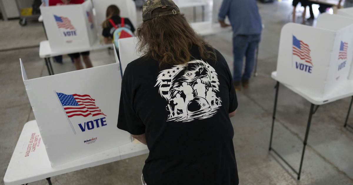 Chicago DOJ Joins Fight for Election Integrity, Liberal Governor Pritzker Enraged