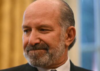Lutnick: Trump to Reduce Impact of Auto Tariffs