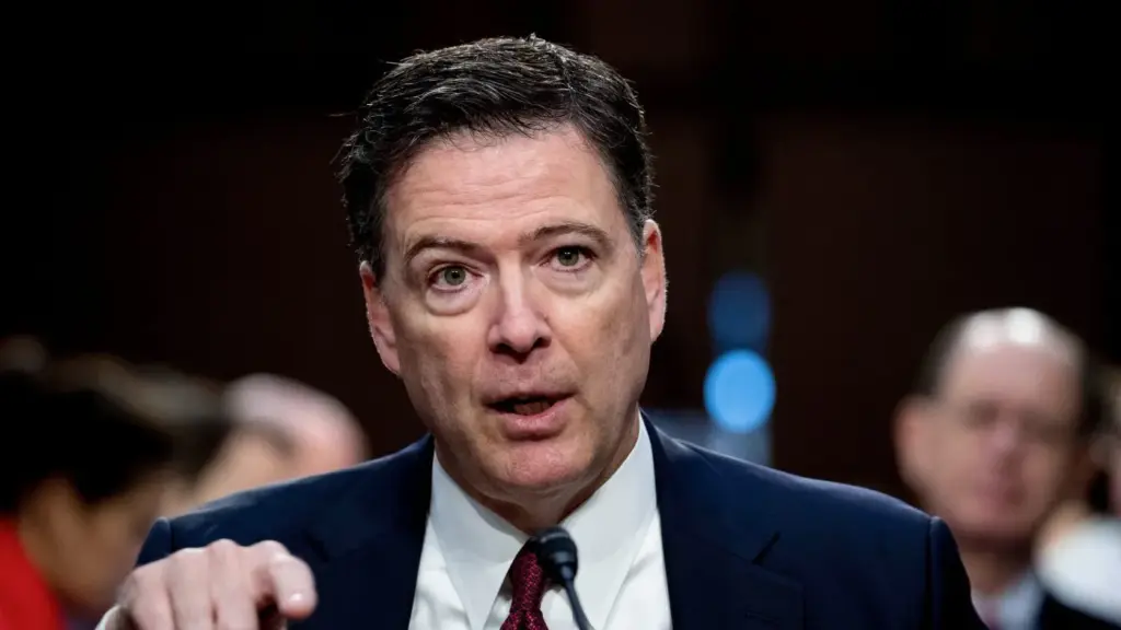 🚨 James Comey’s Beach Post Sparks Outrage — Coincidence or Deep State Signal? 🐚