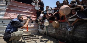 Report: Anti-Israel Photographer Stages Photographs of Hunger in Gaza